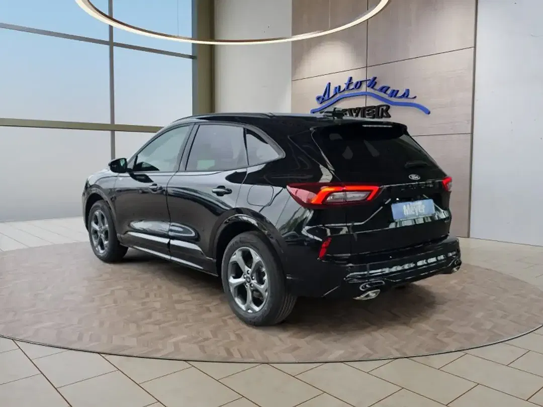 Ford Kuga - Thumbnail 3