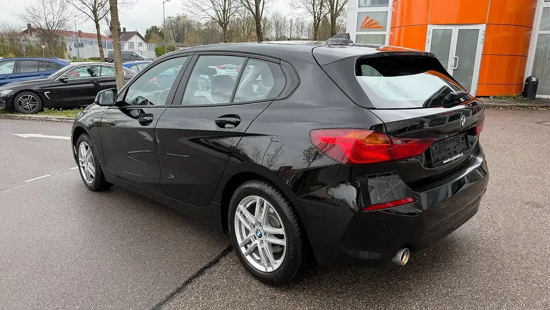 BMW 118 - Thumbnail 3