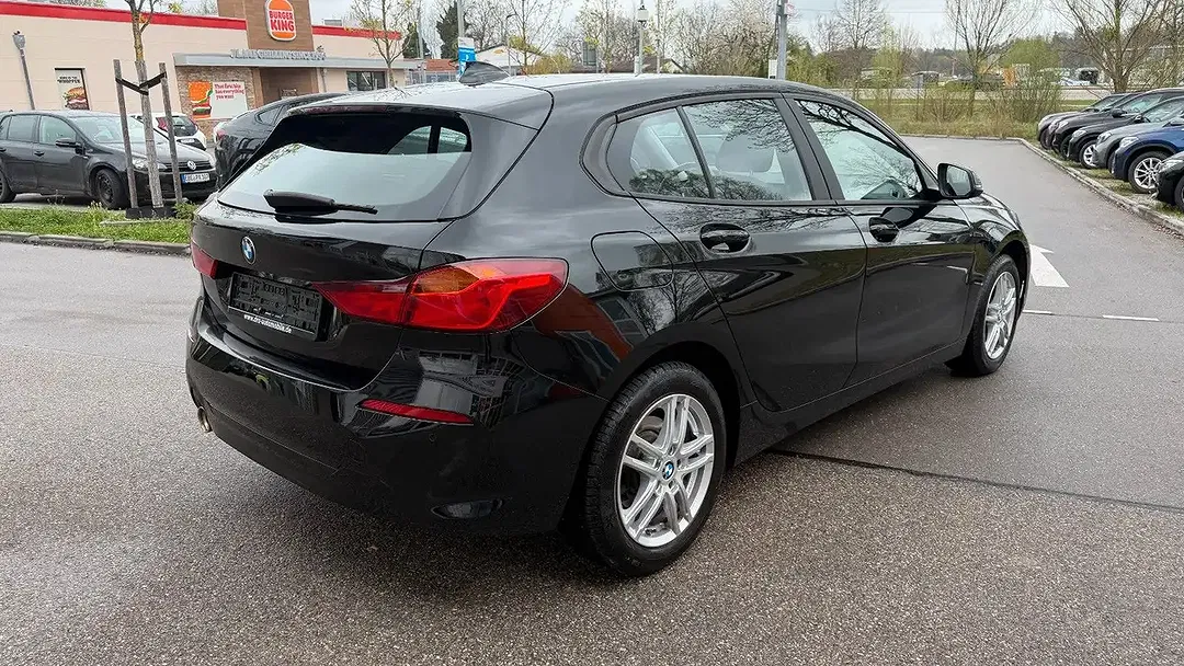 BMW 118 - Thumbnail 5
