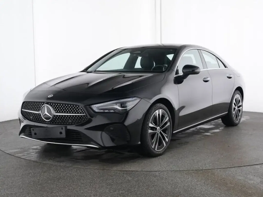 Mercedes-Benz CLA 180 - Afbeelding 1