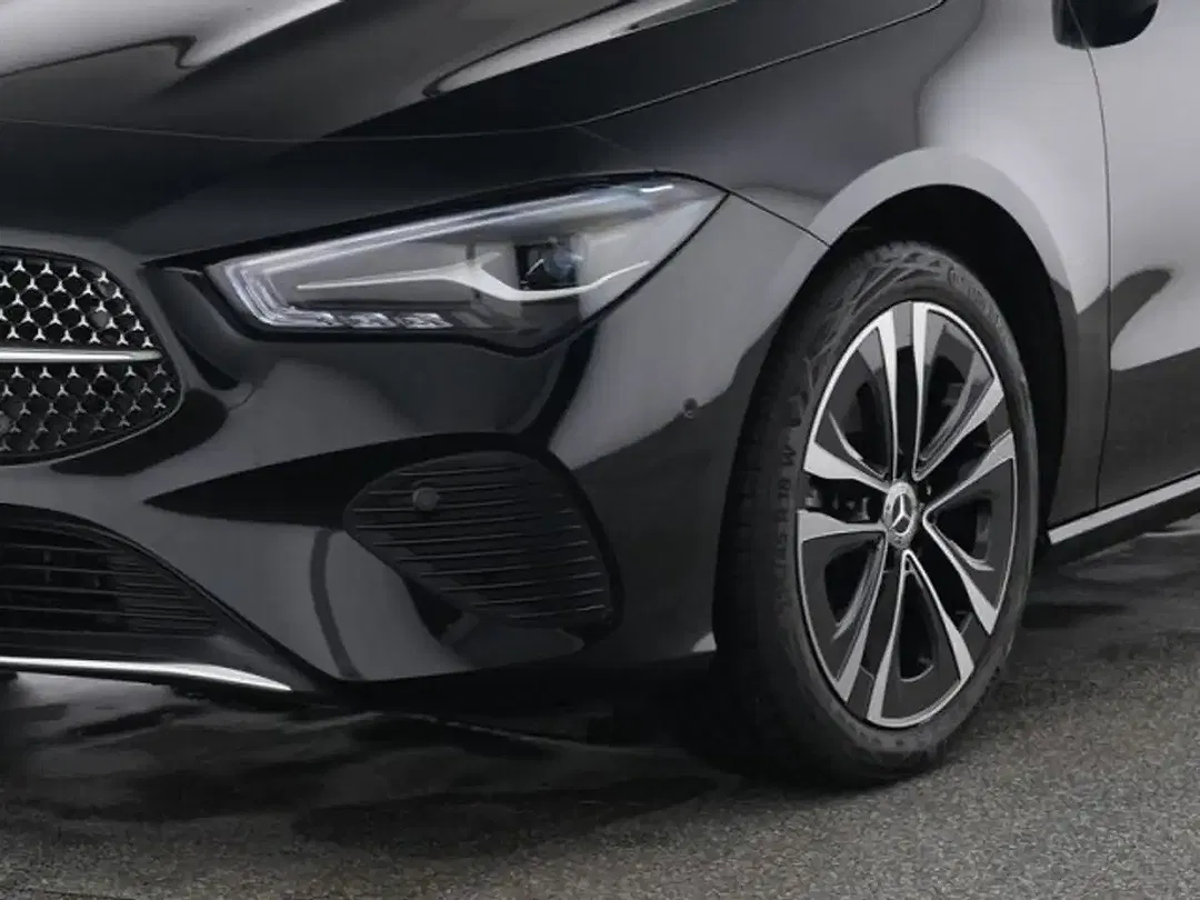 Mercedes-Benz CLA 180 - Thumbnail 5