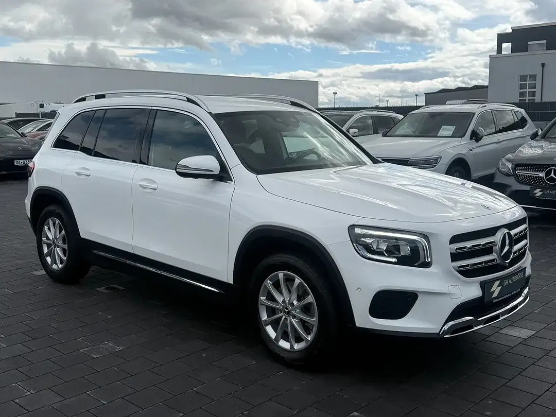 Mercedes-Benz GLB 200 - Thumbnail 2