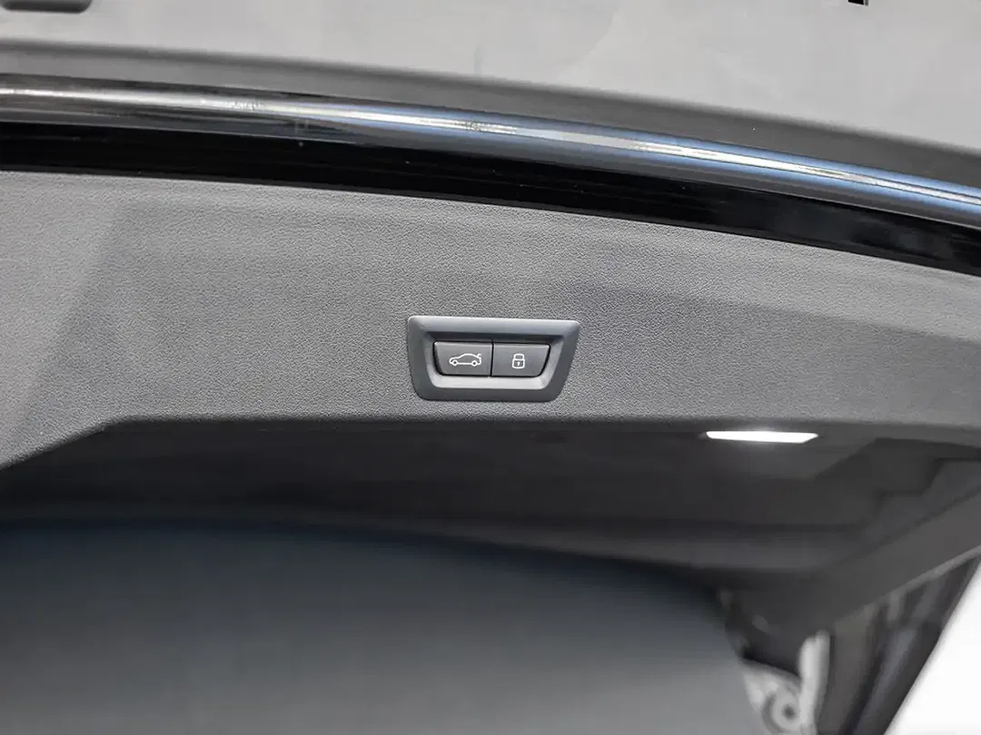 BMW XM - Thumbnail 12