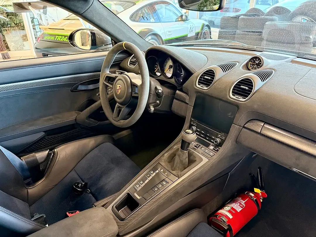 Porsche Cayman - Thumbnail 13