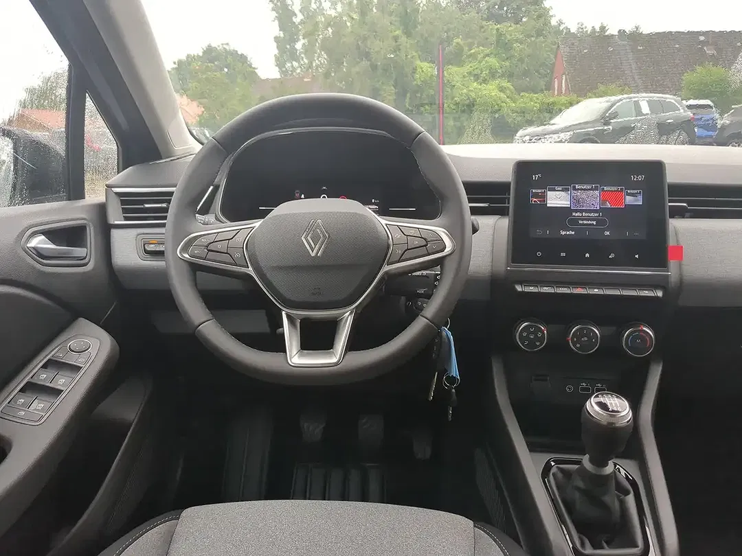 Renault Clio - Thumbnail 6
