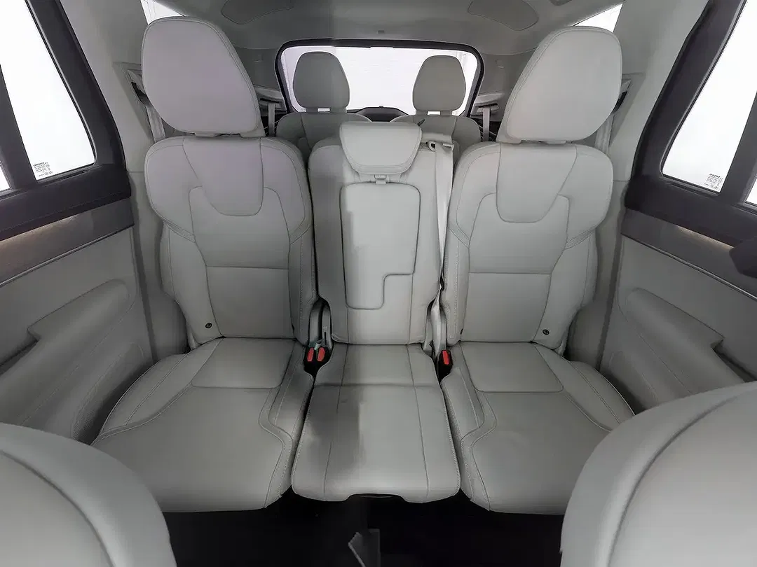Volvo XC90 - Thumbnail 5