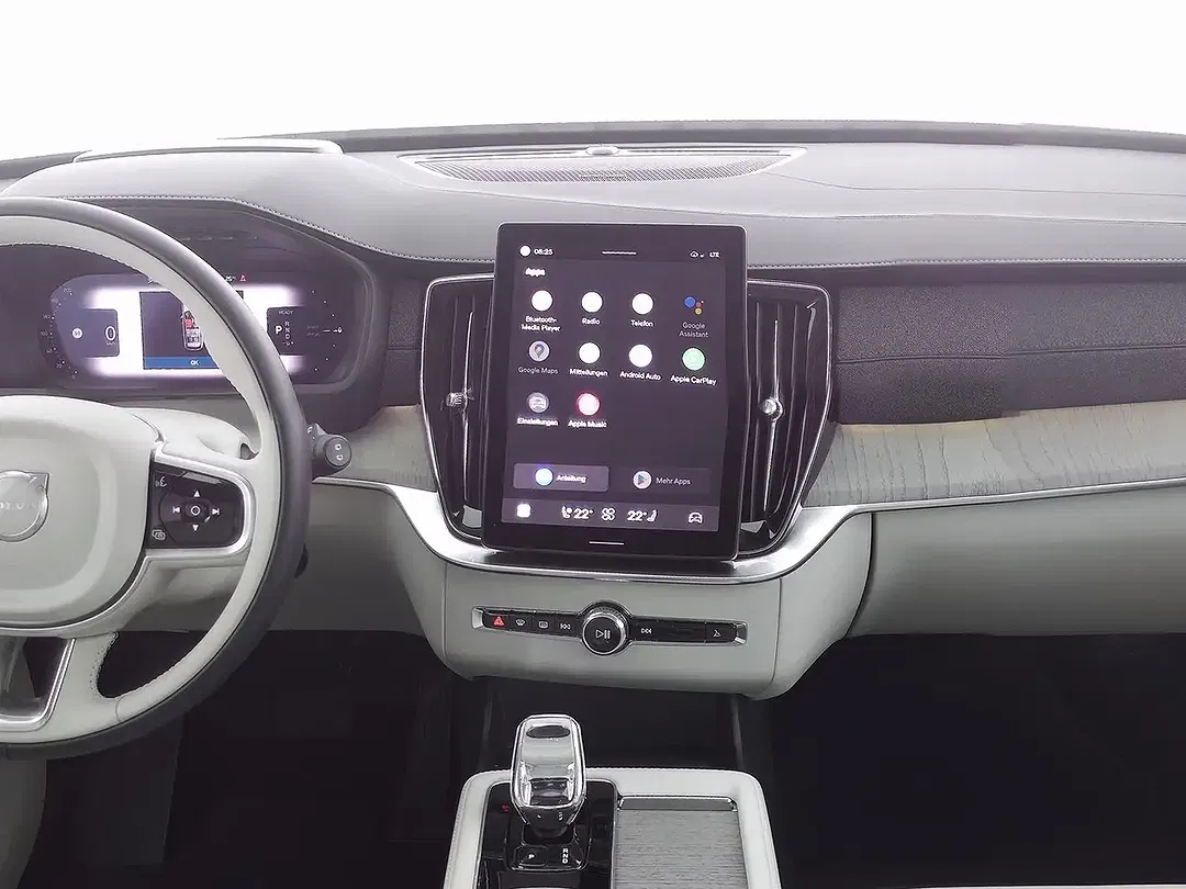 Volvo XC90 - Thumbnail 6