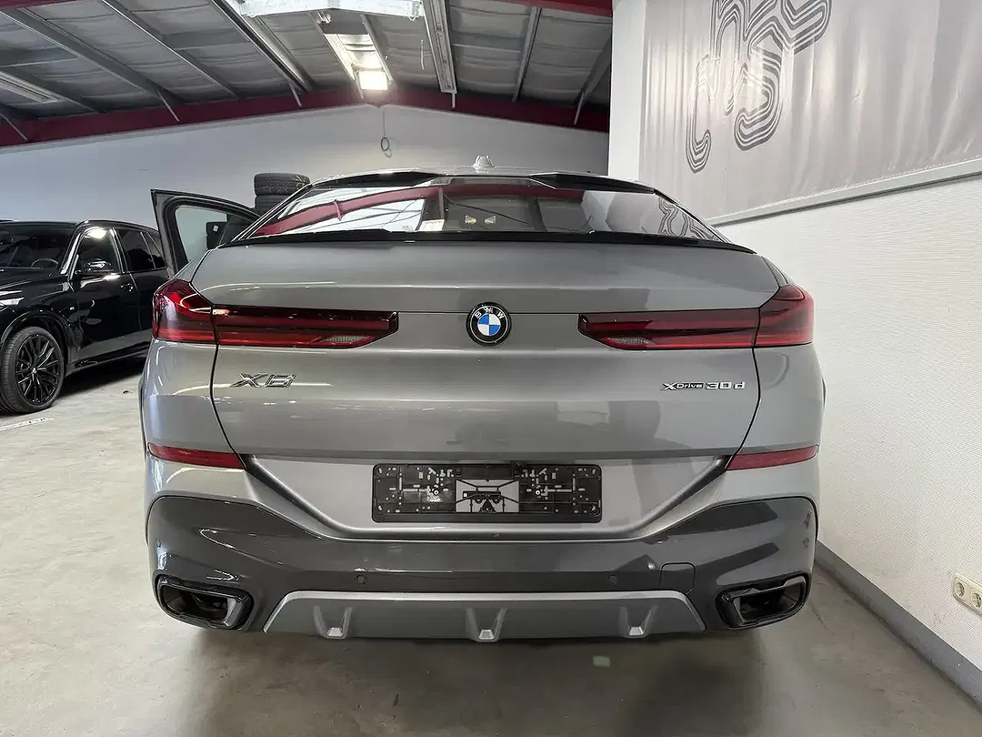 BMW X6 - Thumbnail 13