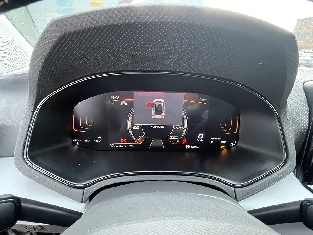 SEAT Arona - Thumbnail 10