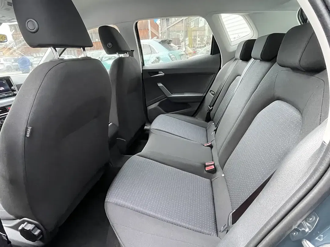 SEAT Arona - Thumbnail 5