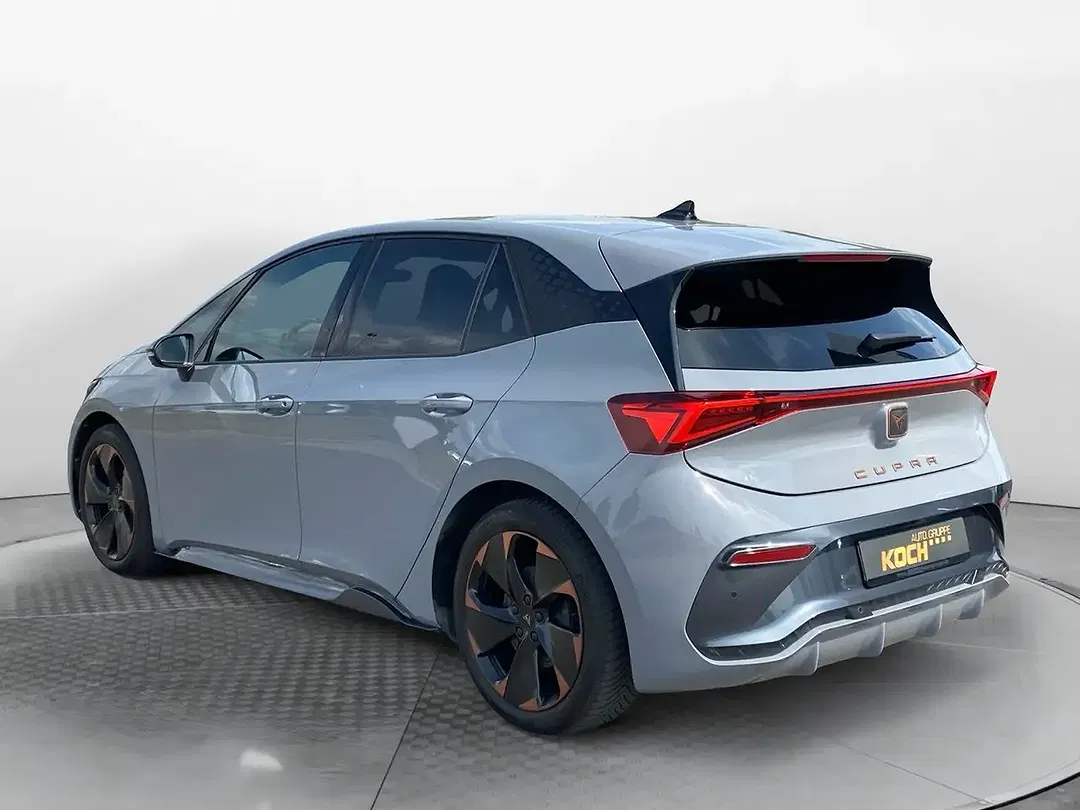 CUPRA Born - Thumbnail 3