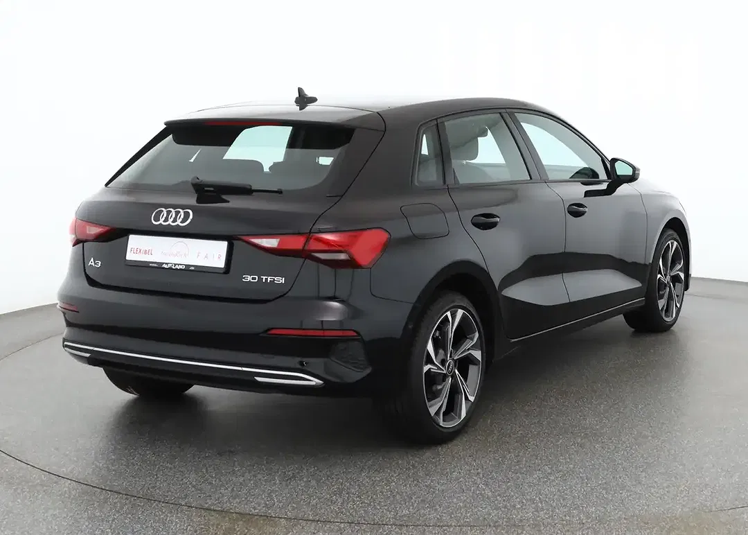 Audi A3 - Thumbnail 4
