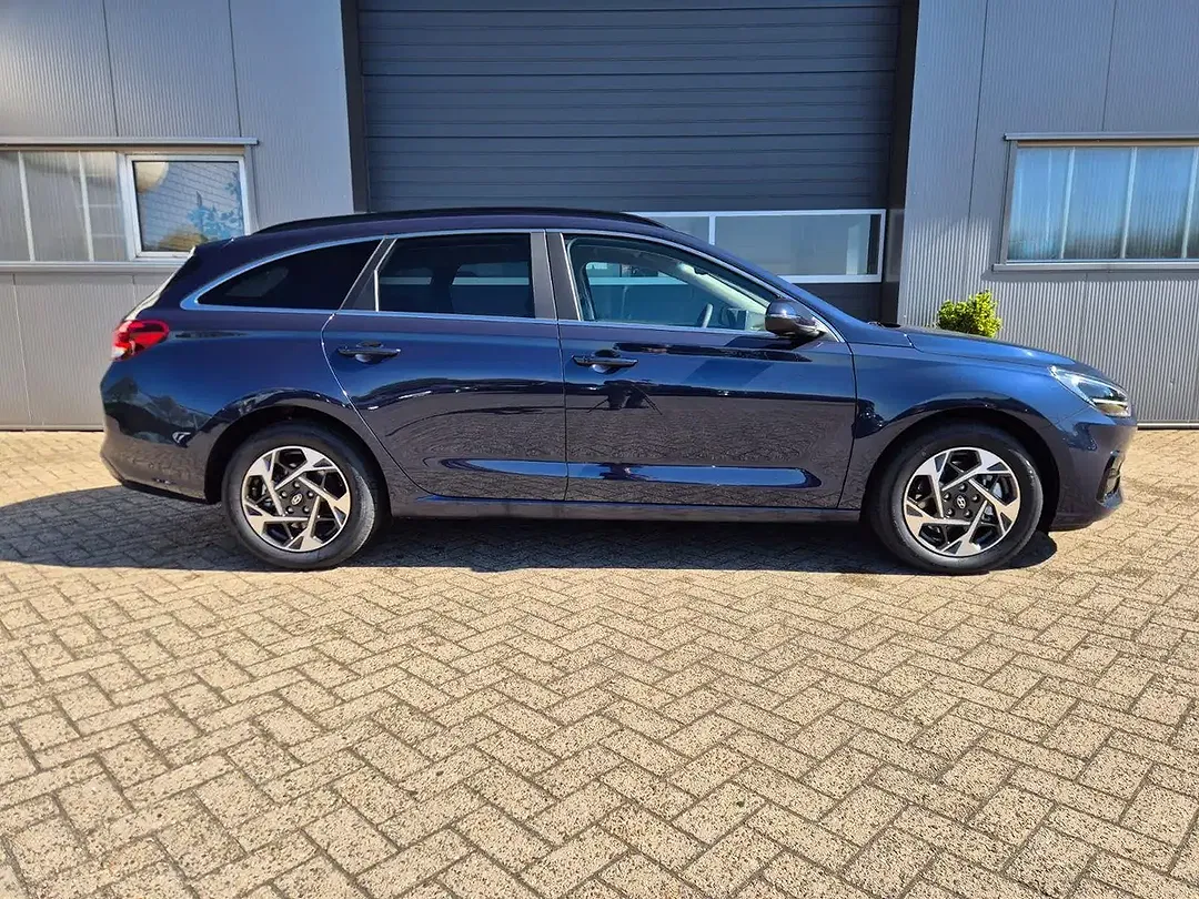 Hyundai i30 - Thumbnail 6
