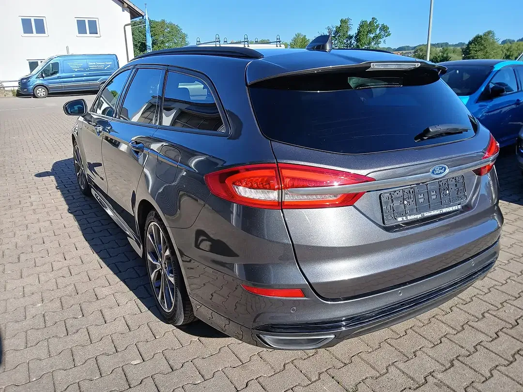 Ford Mondeo Hybrid ST-Line - foto 2