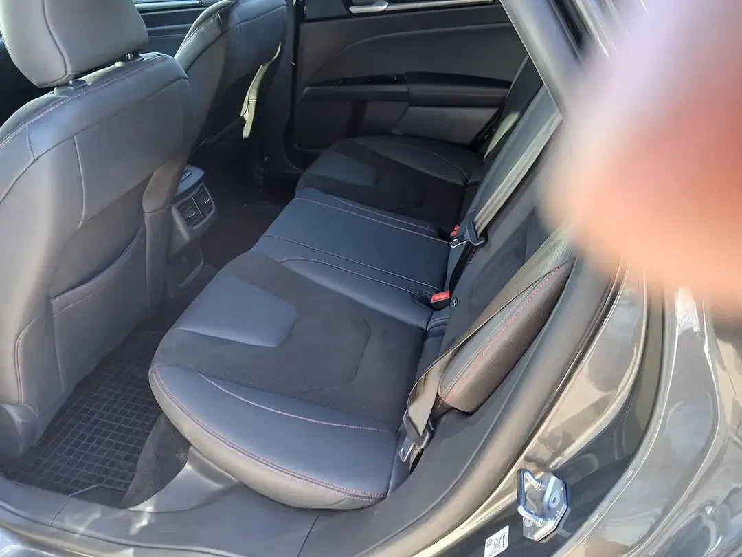Ford Mondeo - Thumbnail 8