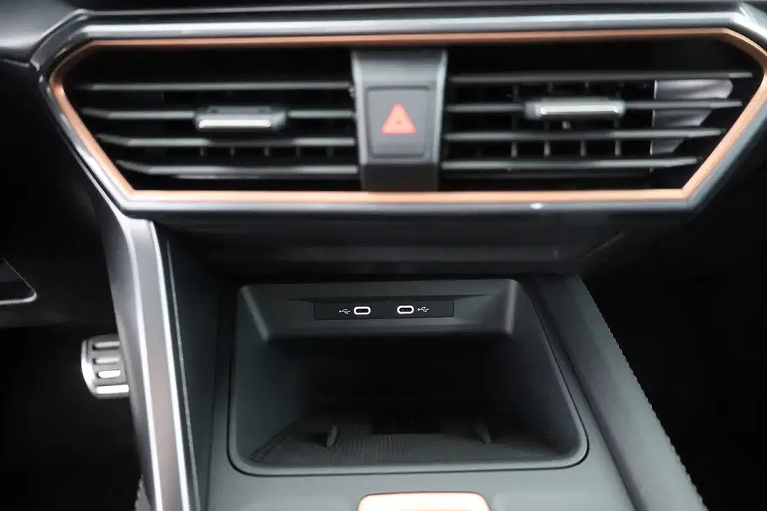 CUPRA Leon - Thumbnail 12