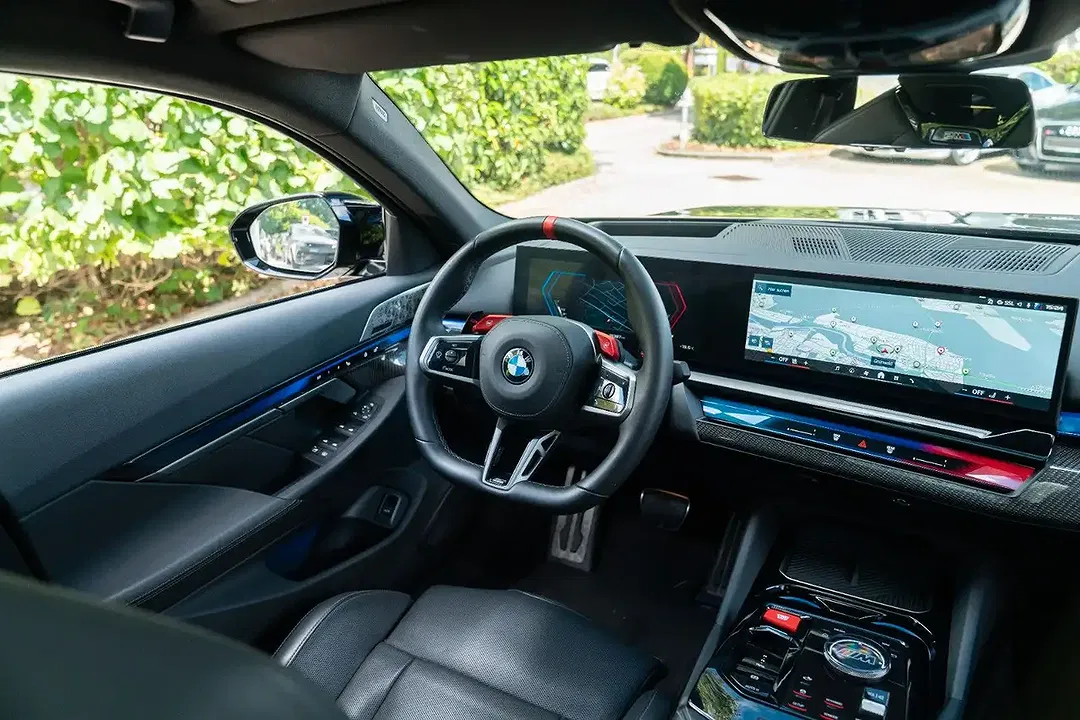 BMW M5 - Thumbnail 22