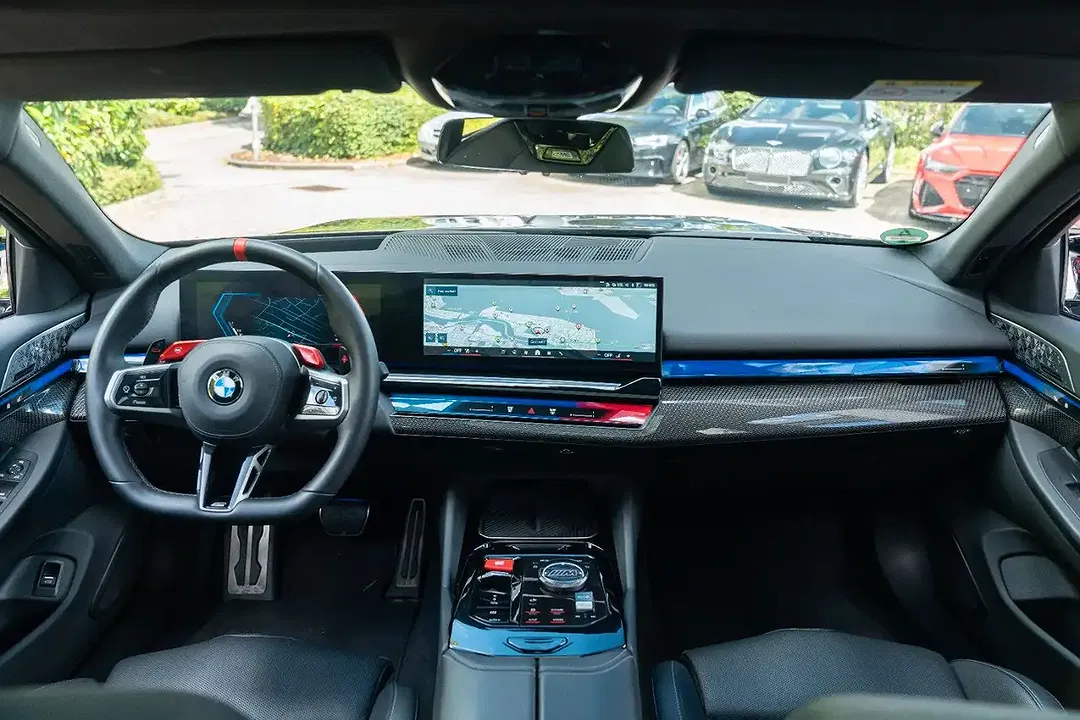 BMW M5 - Thumbnail 23
