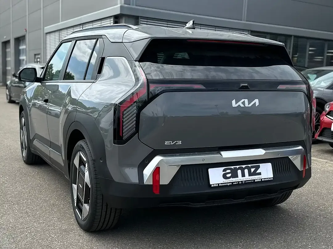 Kia EV3 - Thumbnail 5
