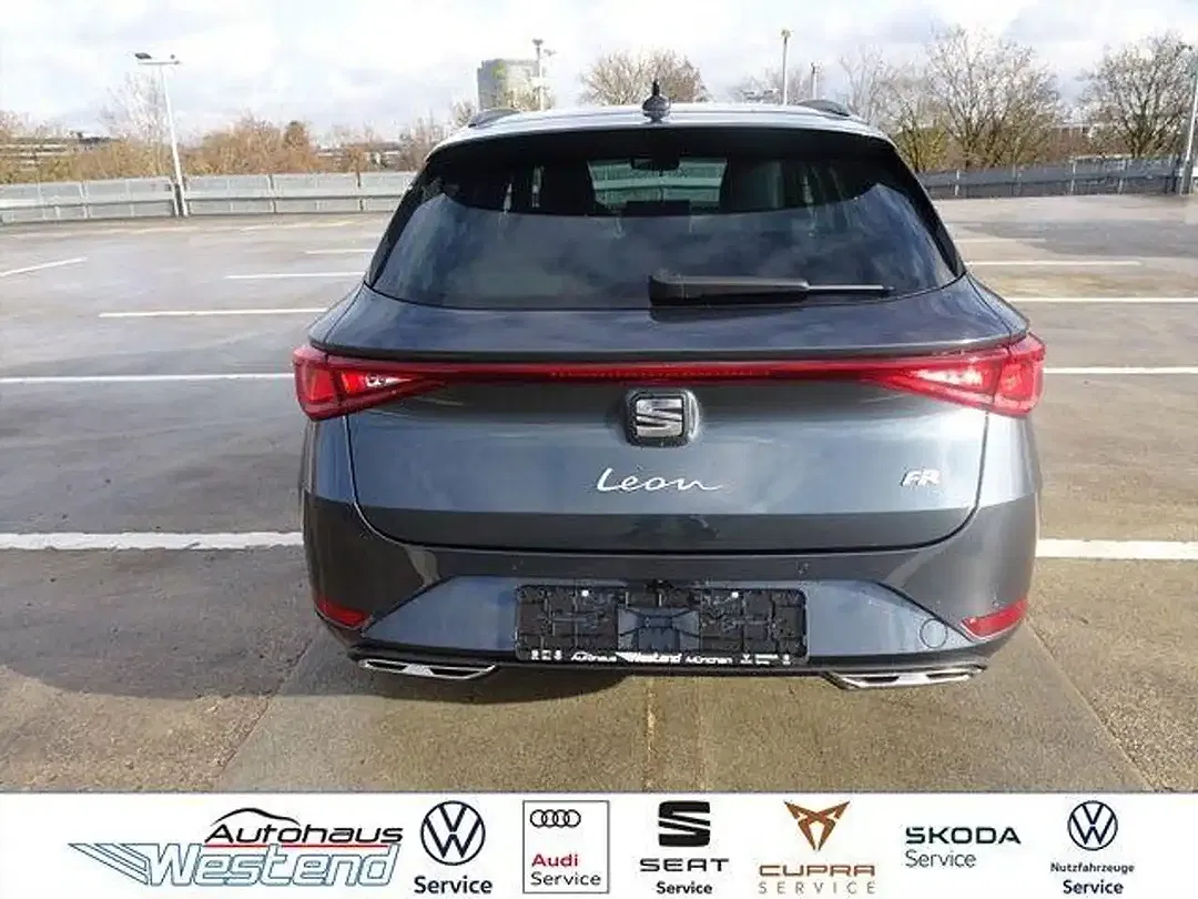 SEAT Leon 2.0 TDI DSG FR - foto 13