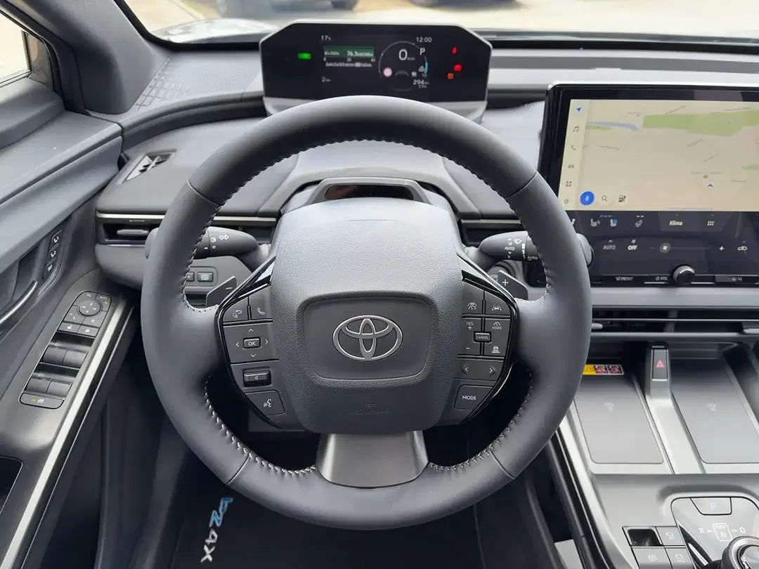 Toyota bZ4X - Thumbnail 9