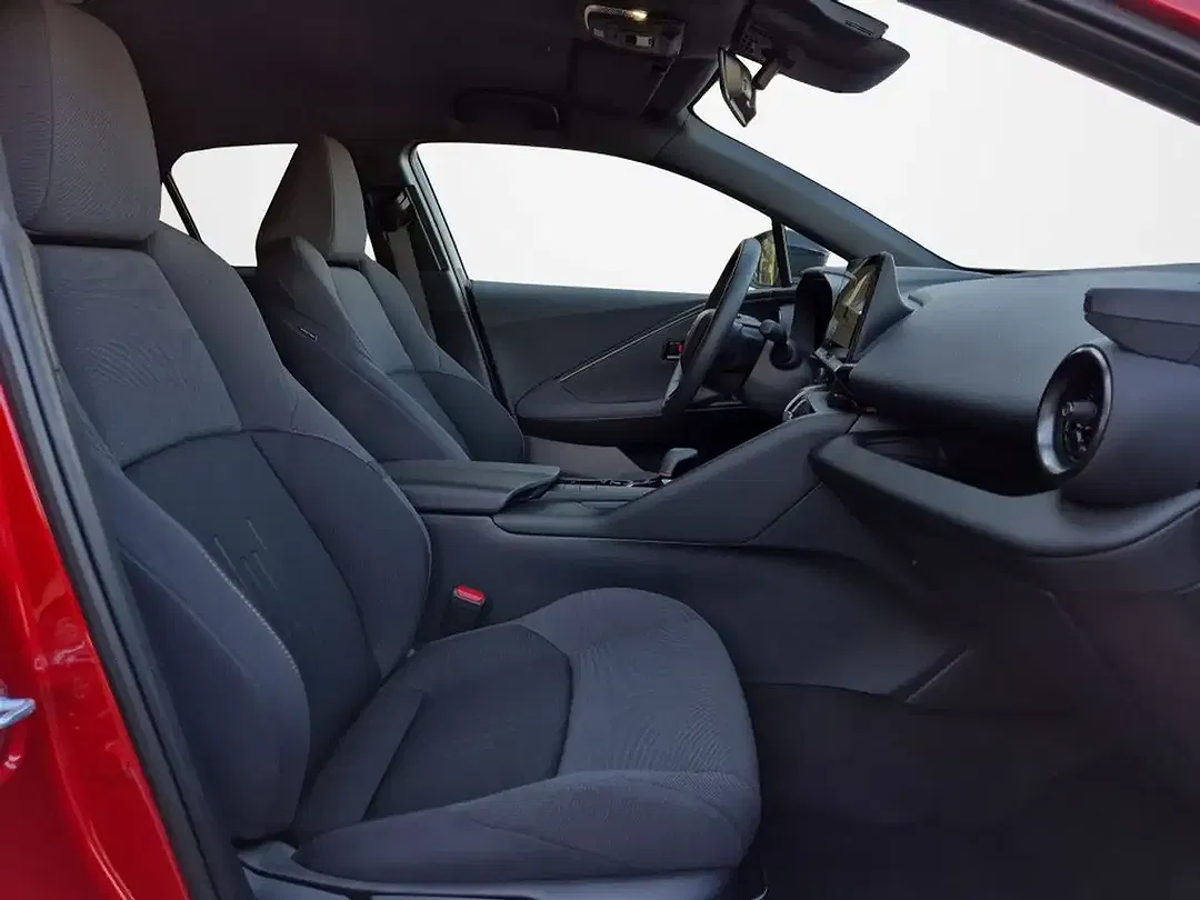 Toyota C-HR - Thumbnail 14