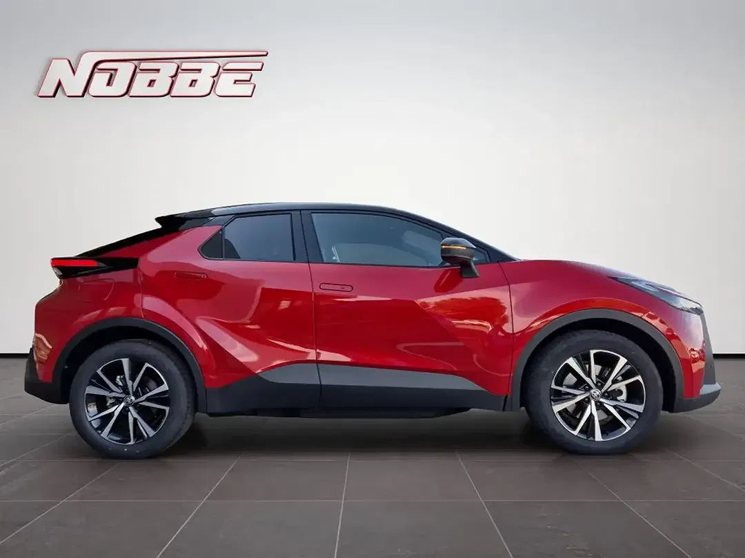 Toyota C-HR - Thumbnail 6