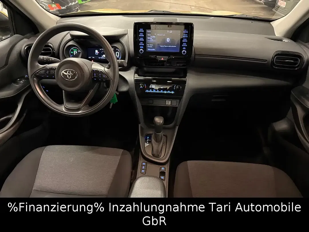 Toyota Yaris - Thumbnail 10