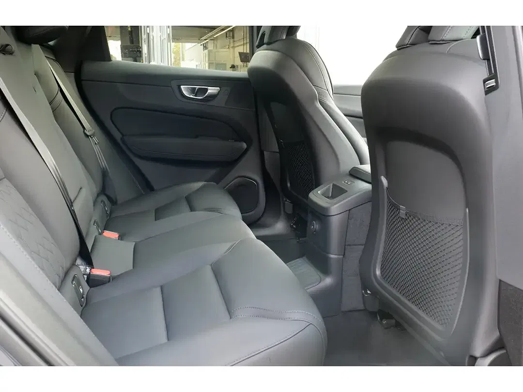Volvo XC60 - Thumbnail 13