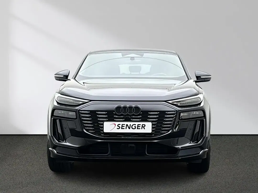 Audi Q6 e-tron - Thumbnail 3