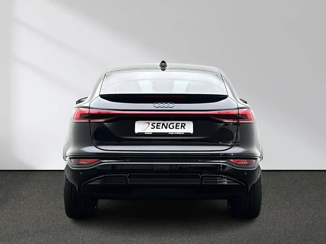 Audi Q6 e-tron - Thumbnail 4