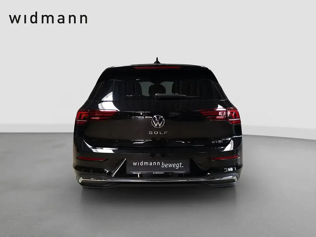 Volkswagen Golf - Thumbnail 4