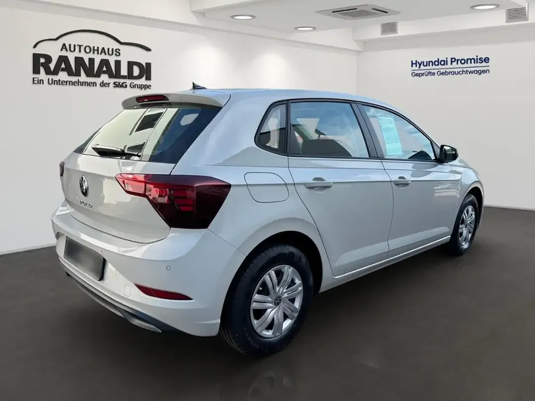 Volkswagen Polo - Thumbnail 3
