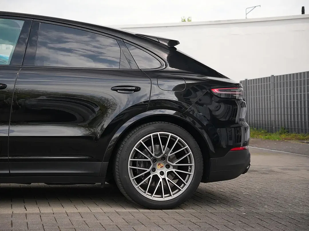 Porsche Cayenne - Thumbnail 14