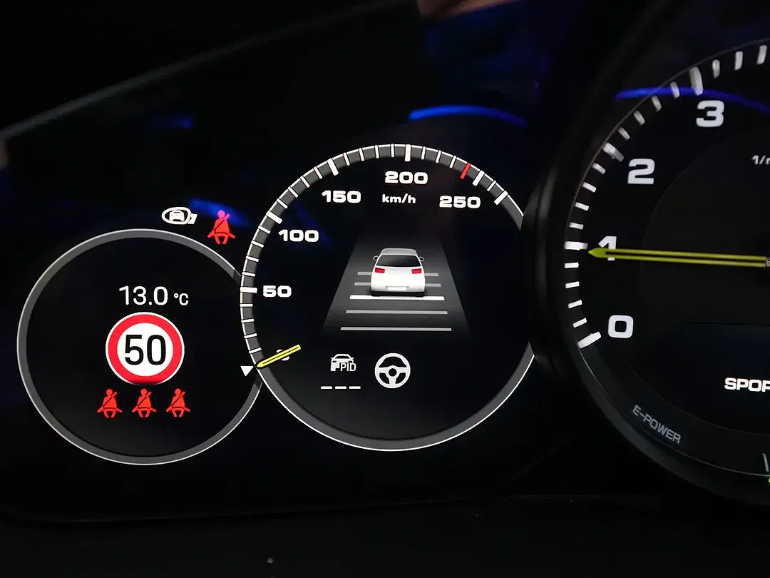 Porsche Cayenne - Thumbnail 28