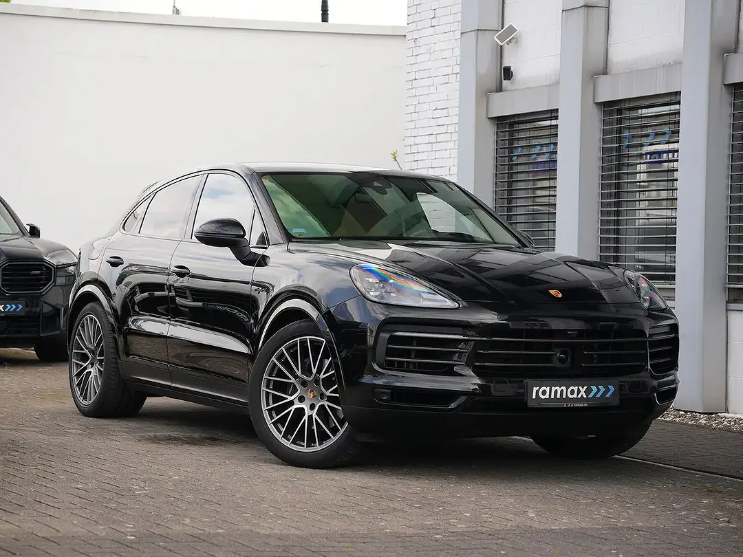 Porsche Cayenne - Thumbnail 4