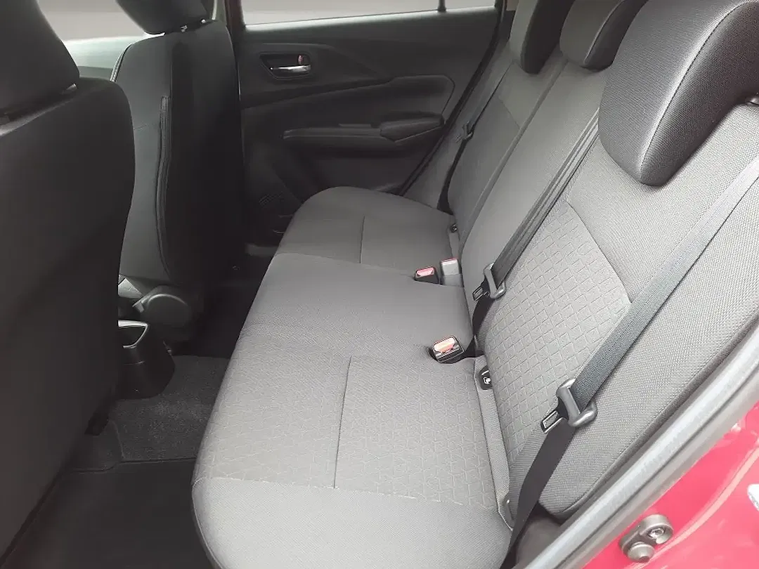 Suzuki Swift - Thumbnail 11