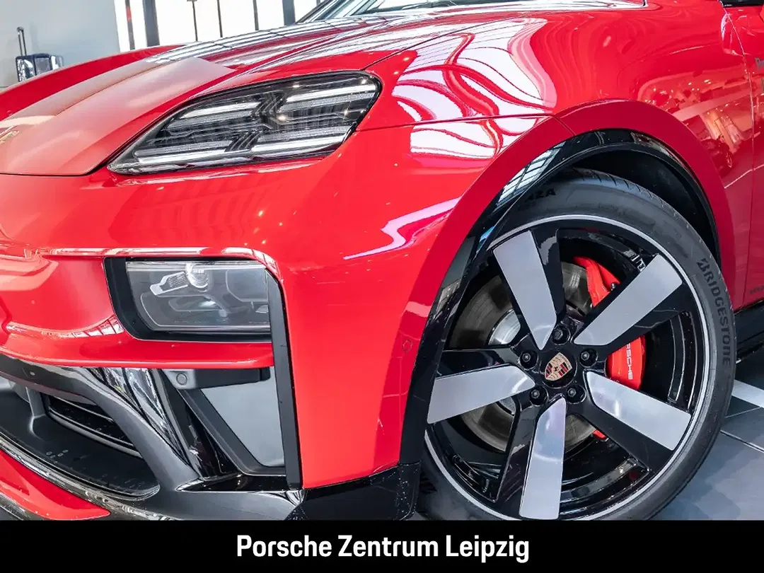 Porsche Macan - Thumbnail 8