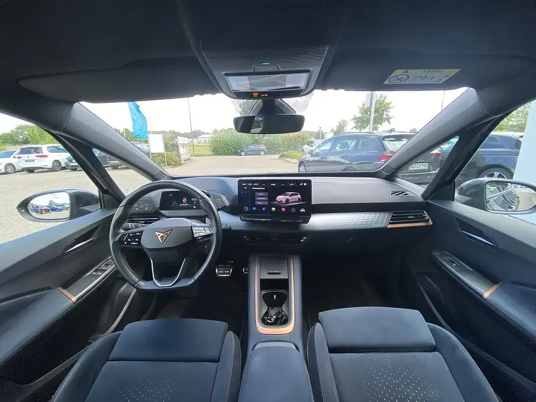 CUPRA Born - Thumbnail 8
