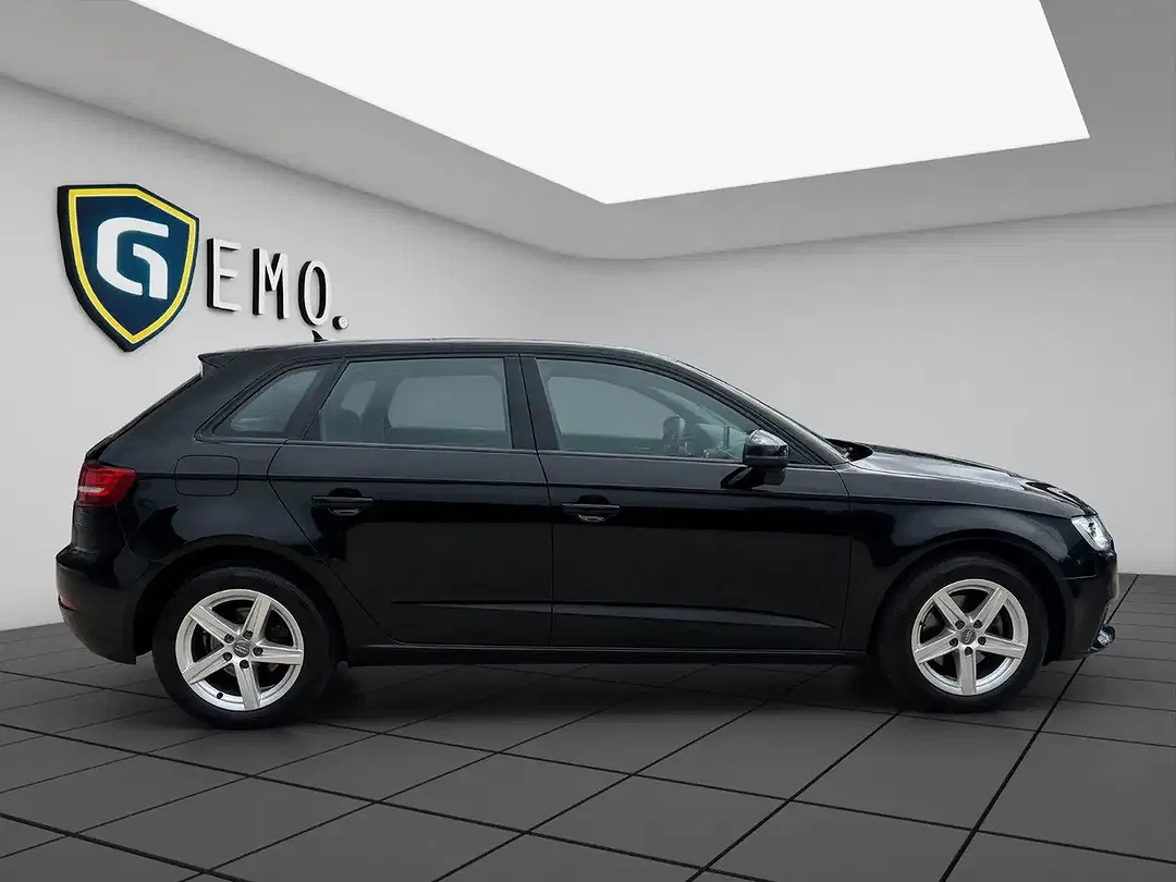 Audi A3 - Thumbnail 4
