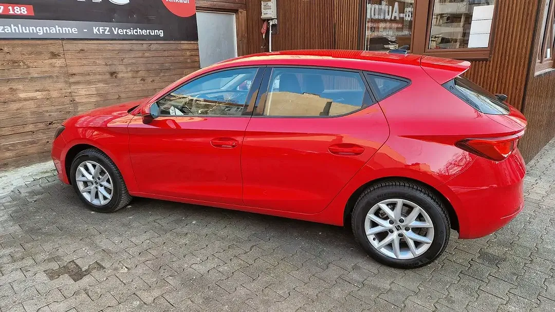 SEAT Leon - Thumbnail 3
