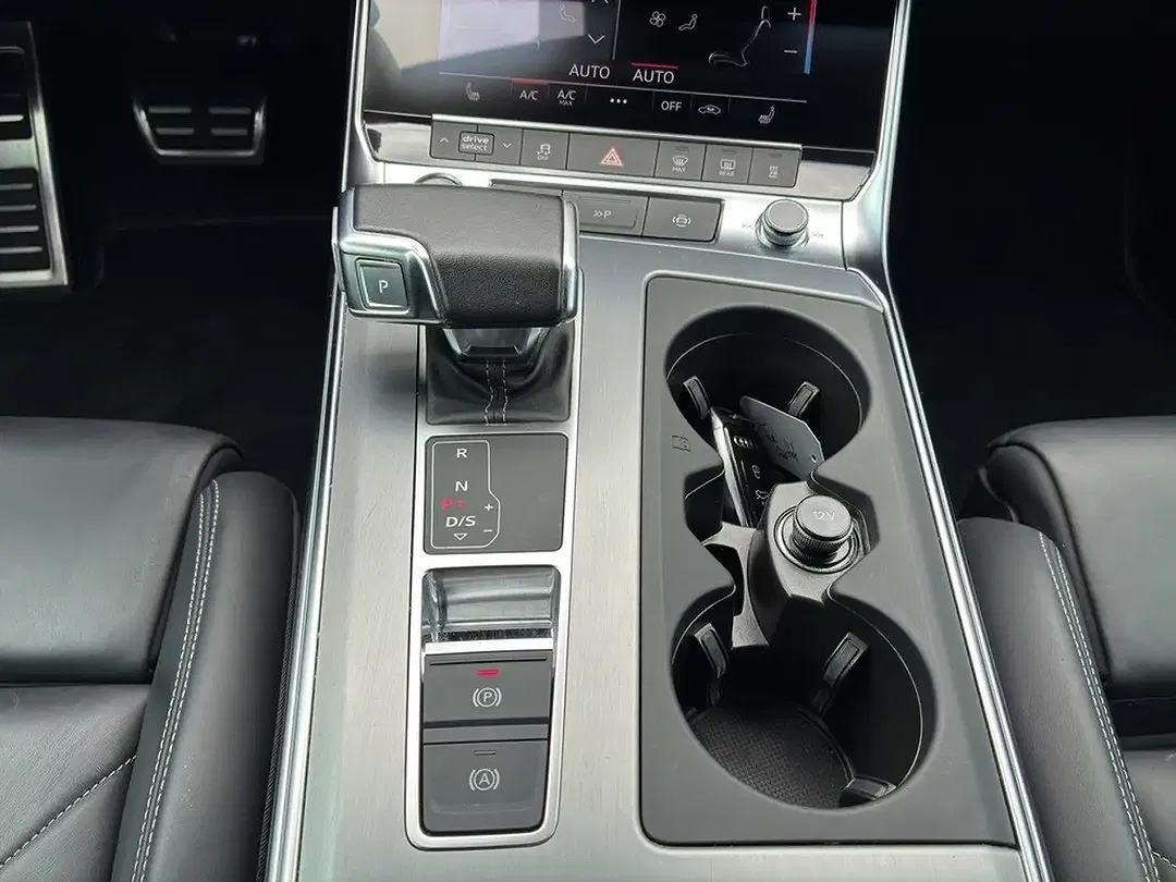 Audi A6 - Thumbnail 13