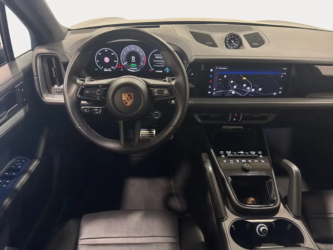 Porsche Cayenne - Thumbnail 3