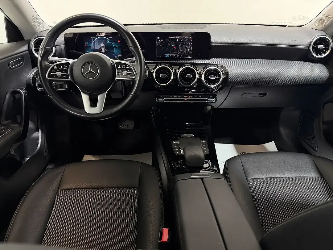 Mercedes-Benz CLA 200 - Thumbnail 11