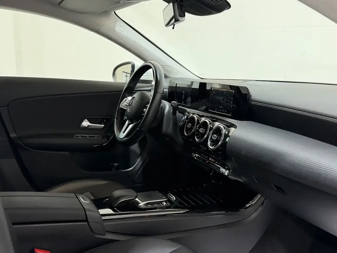 Mercedes-Benz CLA 200 - Thumbnail 14