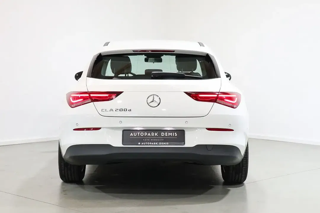 Mercedes-Benz CLA 200 - Thumbnail 6