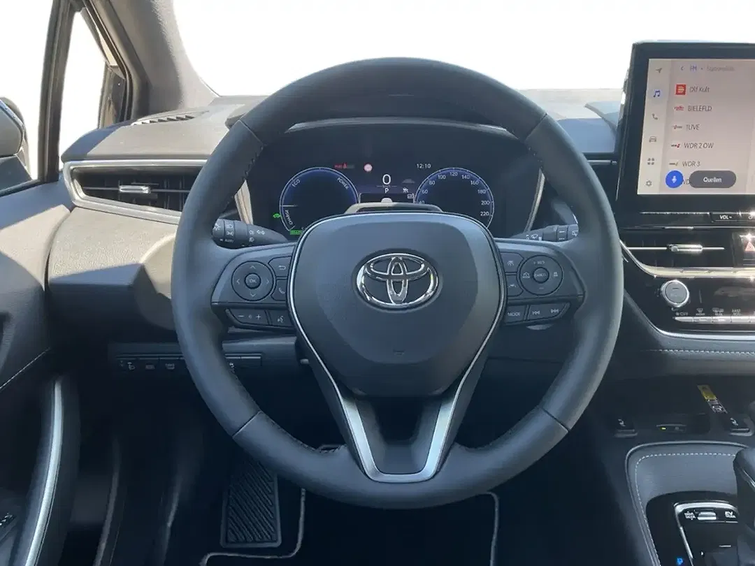 Toyota Corolla - Thumbnail 11