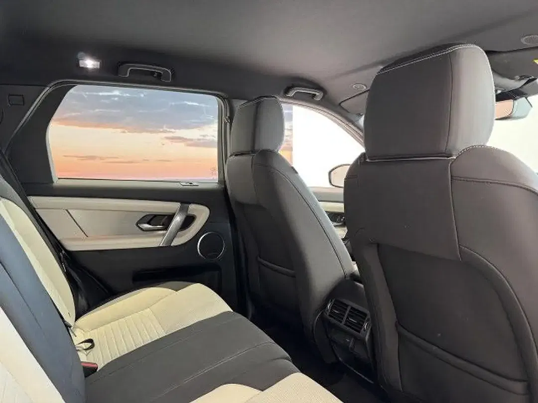 Land Rover Discovery - Thumbnail 13
