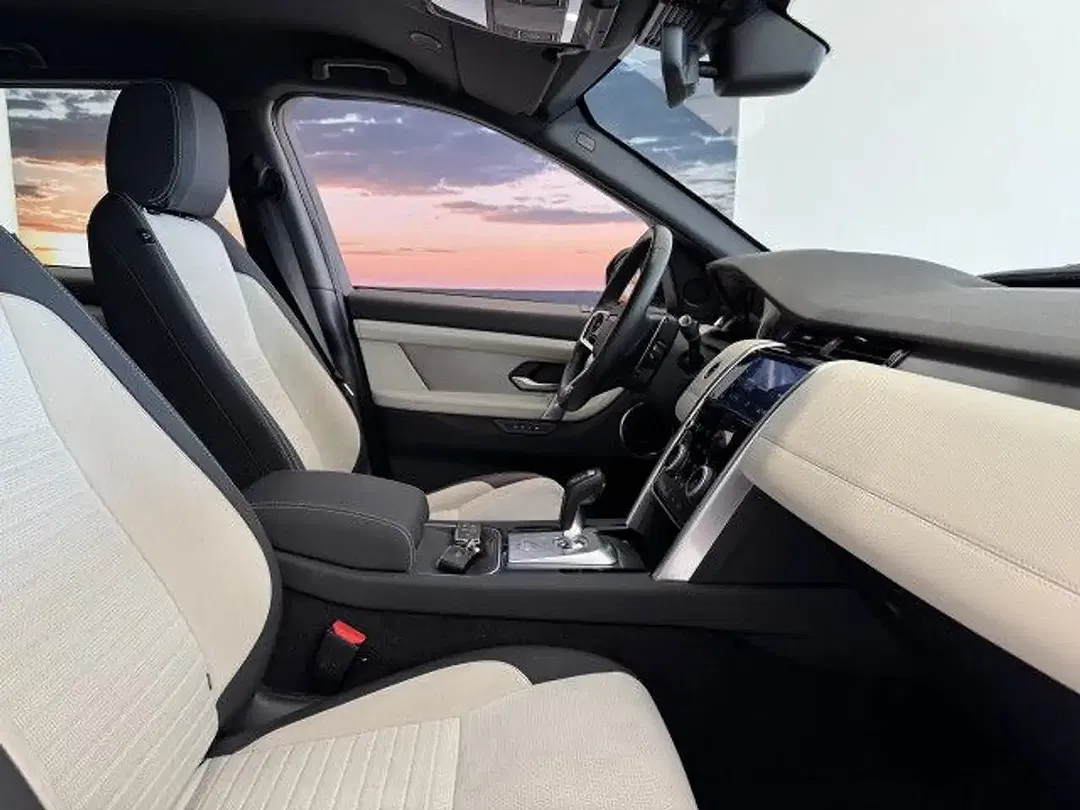 Land Rover Discovery - Thumbnail 4