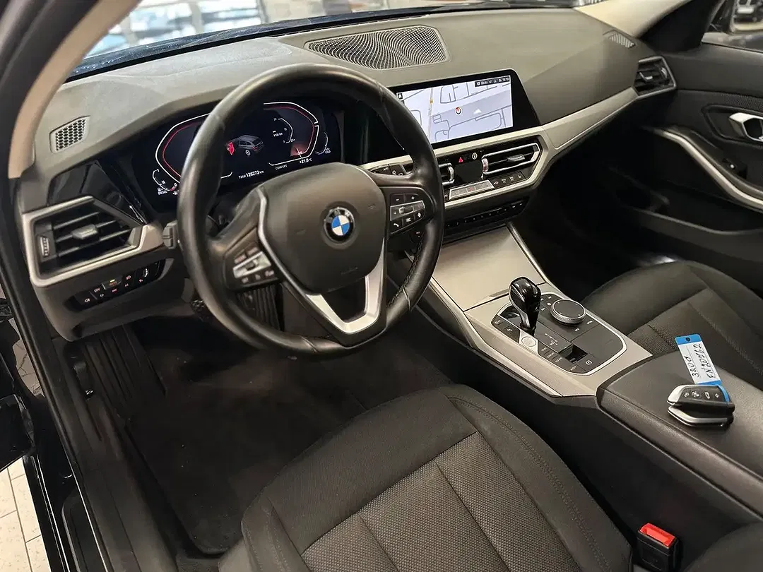 BMW 318 - Thumbnail 7
